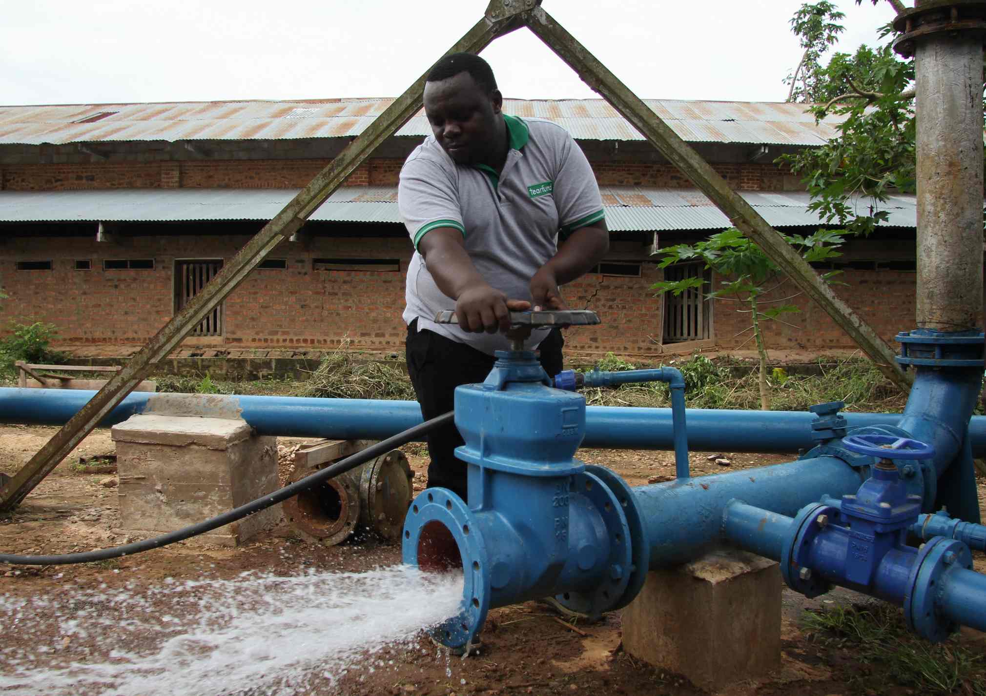 Project in Congo delivers safe water to 80,000 people