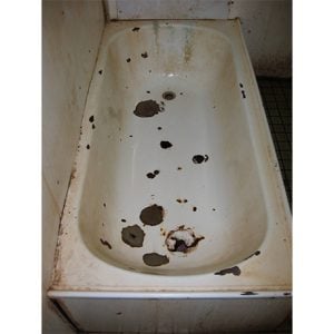 Bath in poor condition